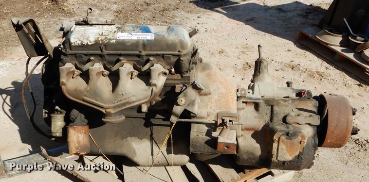 image for item GE9109 Ford eight cylinder gas engine