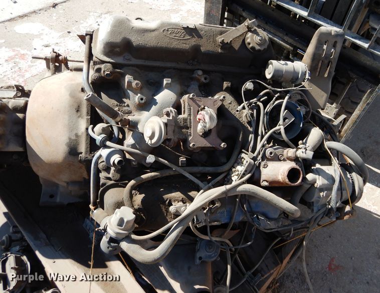 image for item GE9109 Ford eight cylinder gas engine