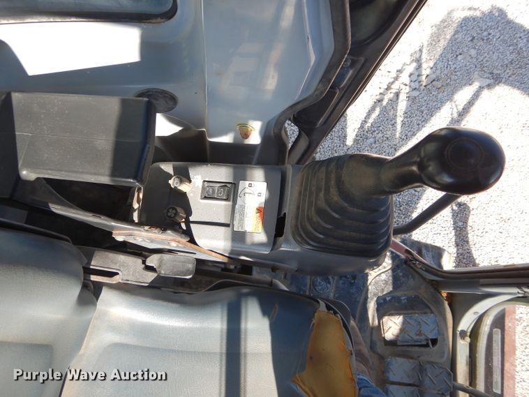 image for item GE9110 2003 Ditch Witch MX27 mini excavator