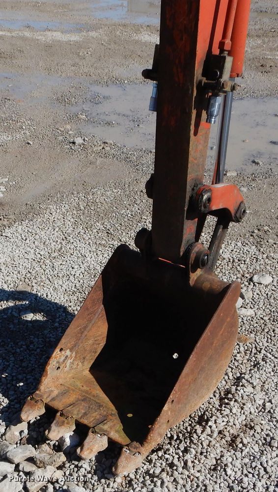 image for item GE9110 2003 Ditch Witch MX27 mini excavator