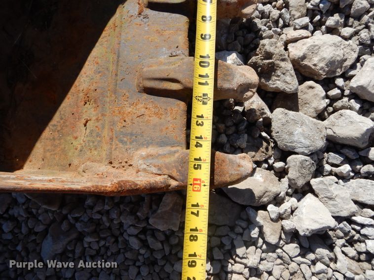 image for item GE9110 2003 Ditch Witch MX27 mini excavator