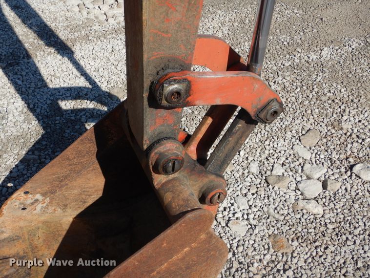 image for item GE9110 2003 Ditch Witch MX27 mini excavator