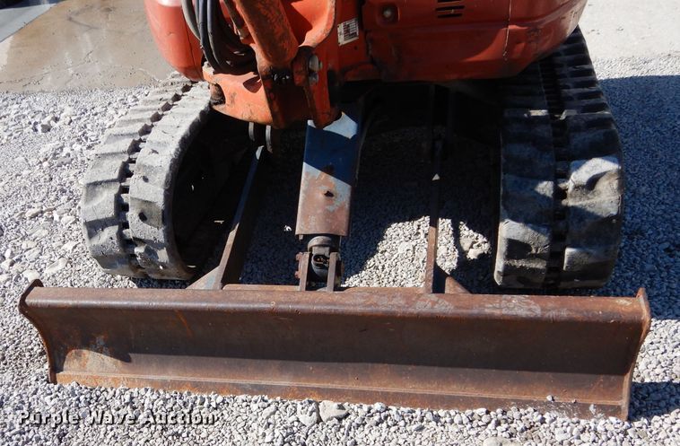 image for item GE9110 2003 Ditch Witch MX27 mini excavator