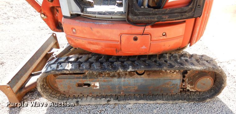 image for item GE9110 2003 Ditch Witch MX27 mini excavator