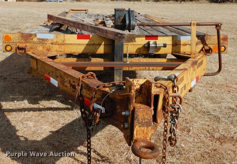 image for item GE9159 1976 equipment trailer