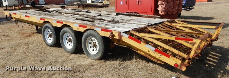image for item GE9159 1976 equipment trailer