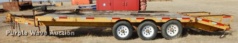 image for item GE9159 1976 equipment trailer
