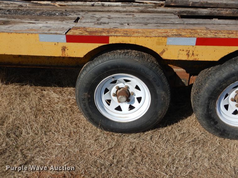 image for item GE9159 1976 equipment trailer