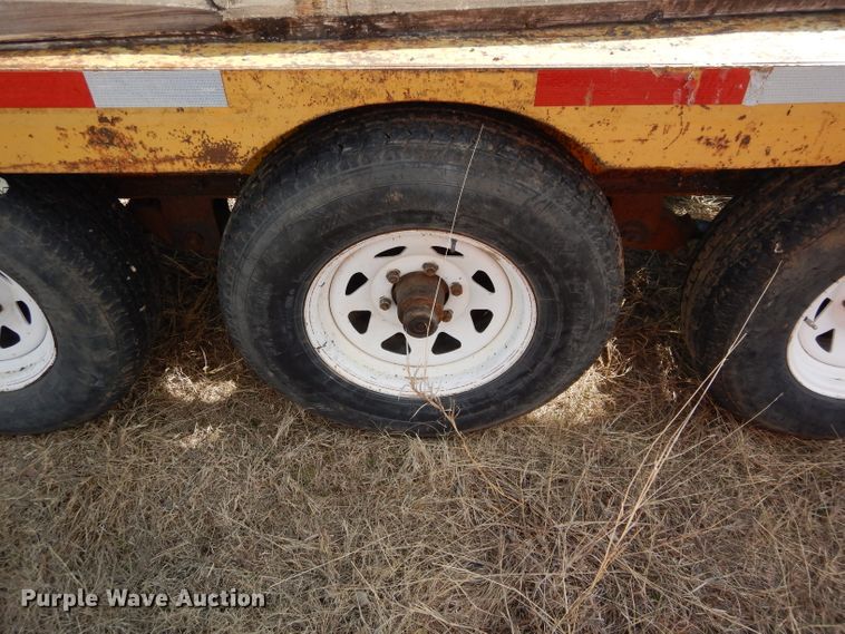 image for item GE9159 1976 equipment trailer