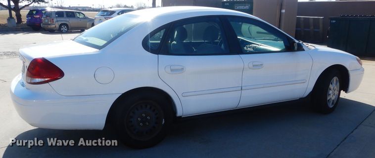 image for item GE9165 2007 Ford Taurus