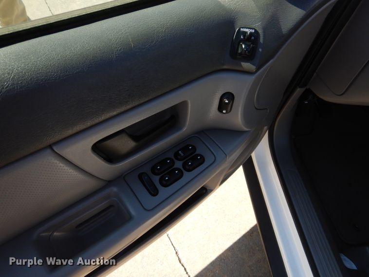 image for item GE9165 2007 Ford Taurus