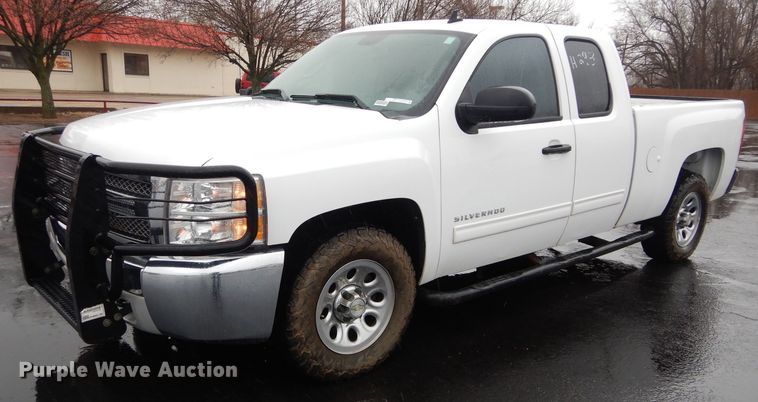 image for item GE9188 2012 Chevrolet Silverado 1500 Ext. Cab pickup truck