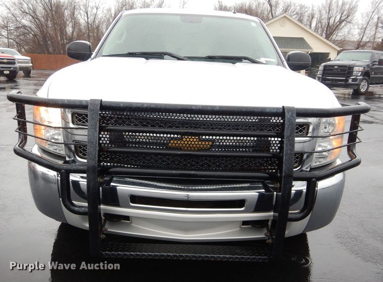 image for item GE9188 2012 Chevrolet Silverado 1500 Ext. Cab pickup truck