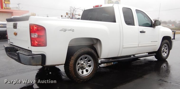 image for item GE9188 2012 Chevrolet Silverado 1500 Ext. Cab pickup truck