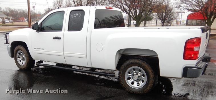 image for item GE9188 2012 Chevrolet Silverado 1500 Ext. Cab pickup truck