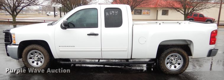 image for item GE9188 2012 Chevrolet Silverado 1500 Ext. Cab pickup truck