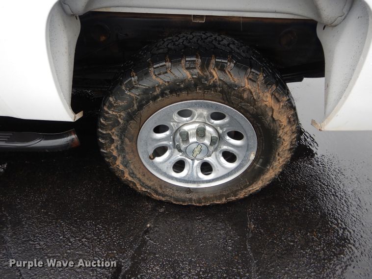 image for item GE9188 2012 Chevrolet Silverado 1500 Ext. Cab pickup truck