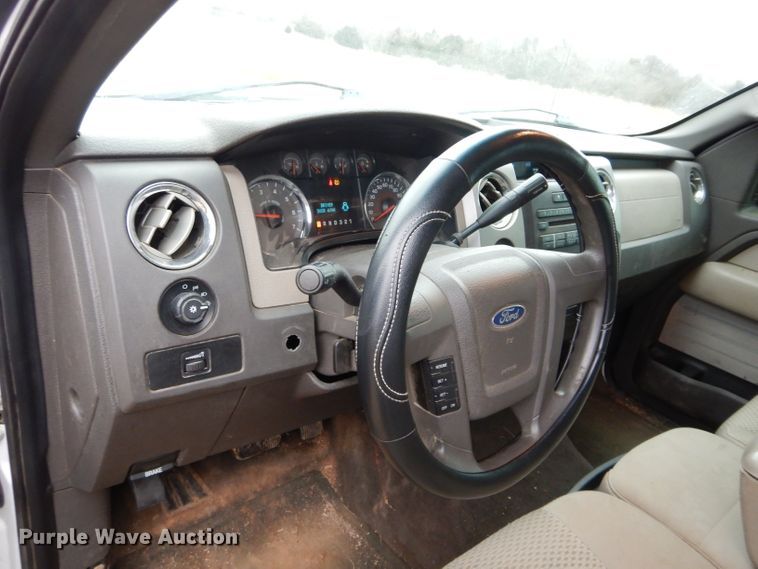 image for item GE9191 2010 Ford F150 SuperCrew pickup truck