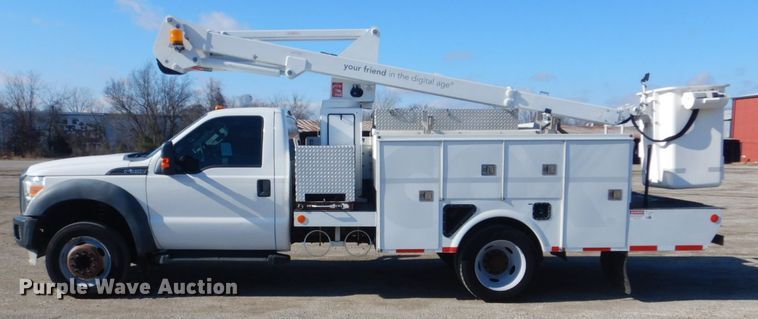 image for item GF9049 2012 Ford F550 Super Duty bucket truck