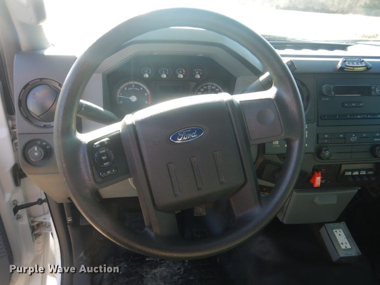 image for item GF9049 2012 Ford F550 Super Duty bucket truck