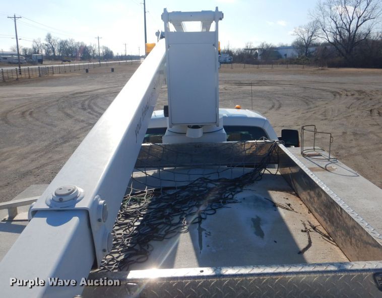 image for item GF9049 2012 Ford F550 Super Duty bucket truck