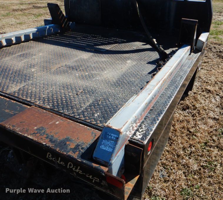 DewEze hydraulic bale bed in Collinsville, OK Item GF9068 sold Purple Wave