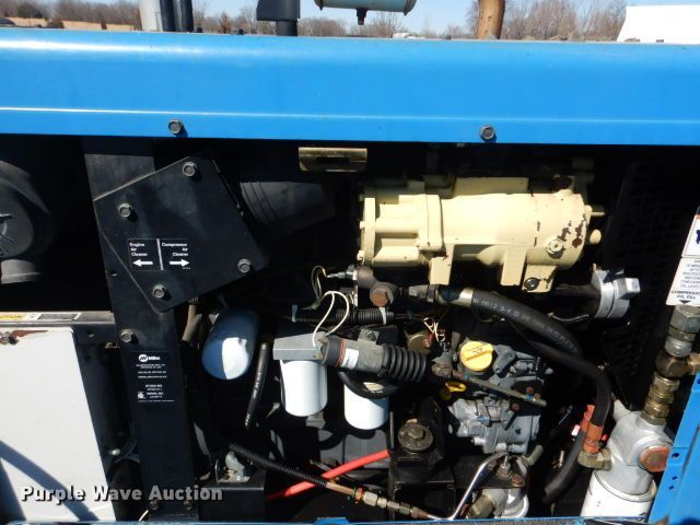 image for item GF9086 Miller Big Blue Air Pack Deluxe welder