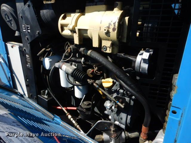 image for item GF9086 Miller Big Blue Air Pack Deluxe welder