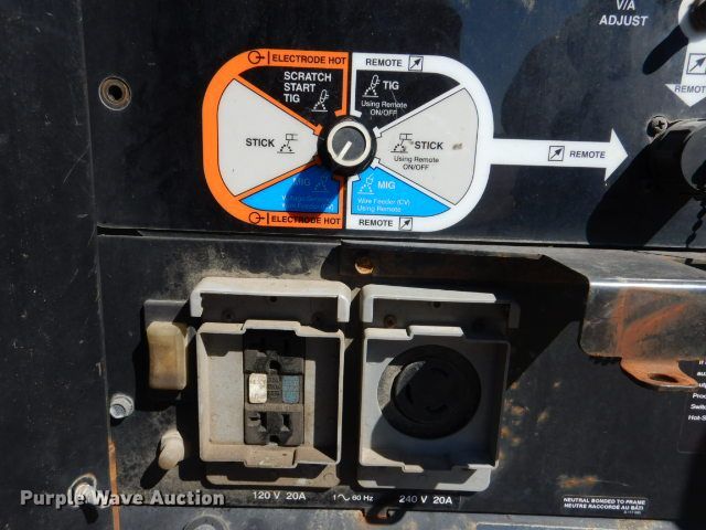 image for item GF9086 Miller Big Blue Air Pack Deluxe welder