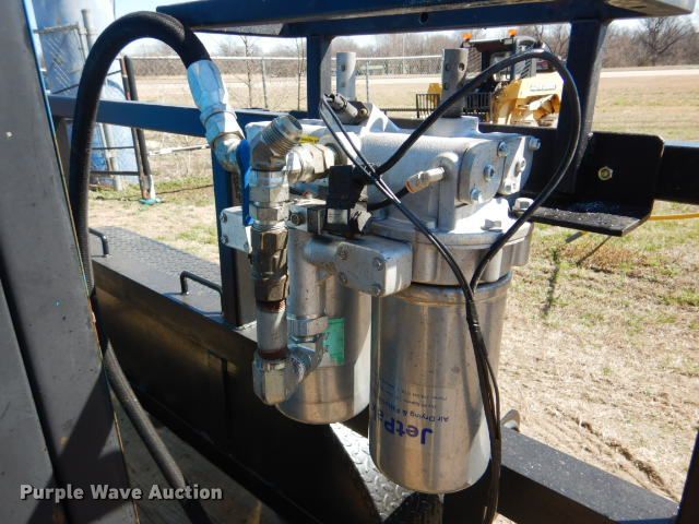 image for item GF9086 Miller Big Blue Air Pack Deluxe welder