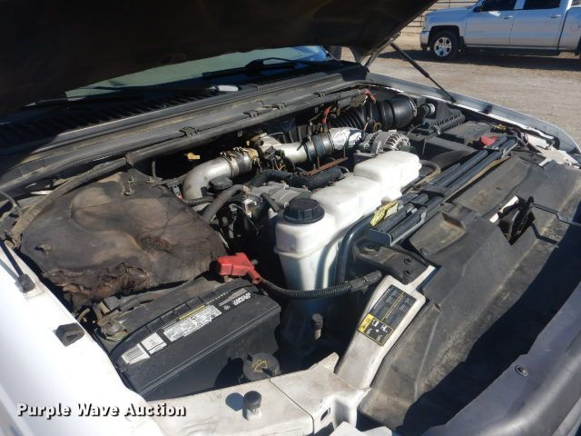 image for item GF9092 2002 Ford F550 flatbed truck