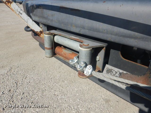 image for item GF9092 2002 Ford F550 flatbed truck