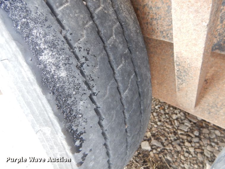 image for item GG9660 2009 Neal tilt deck equipment trailer