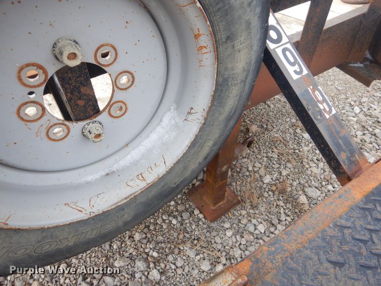 image for item GG9660 2009 Neal tilt deck equipment trailer