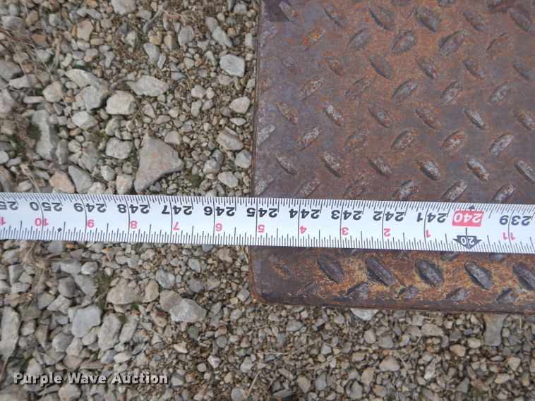 image for item GG9660 2009 Neal tilt deck equipment trailer