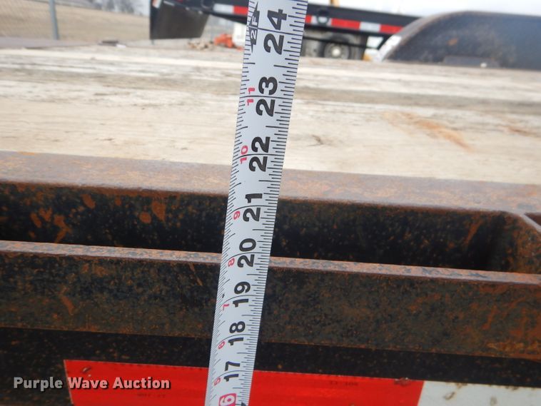 image for item GG9660 2009 Neal tilt deck equipment trailer