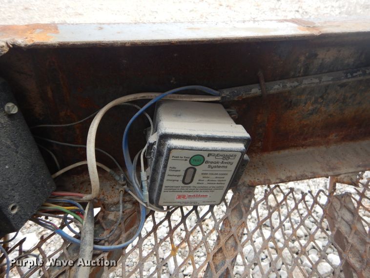 image for item GG9660 2009 Neal tilt deck equipment trailer