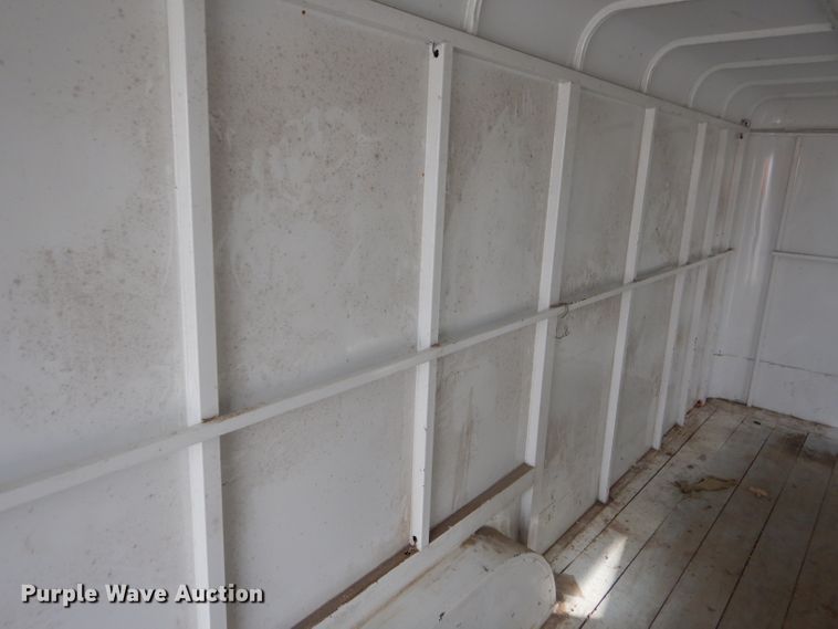 image for item GG9661 2009 WW enclosed cargo trailer