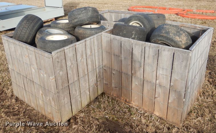 image for item GG9670 Approximately 38 tires and wheels