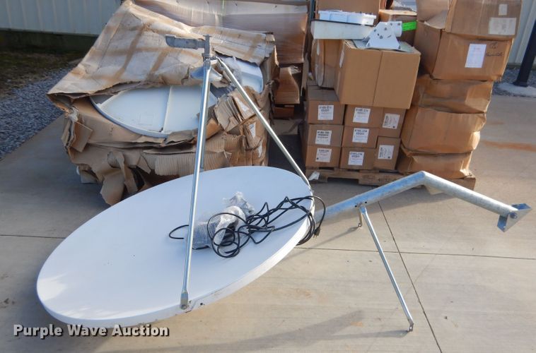 image for item GG9674 General Dynamics/Prodelin KuBand Satcom antennas