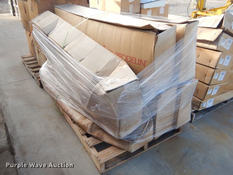 image for item GG9674 General Dynamics/Prodelin KuBand Satcom antennas