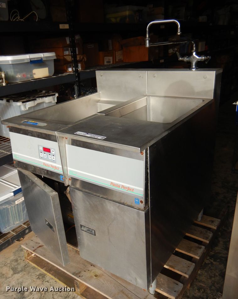 image for item GG9675 Pitco Frialator PE14D Pasta Perfect cooker and rinse station