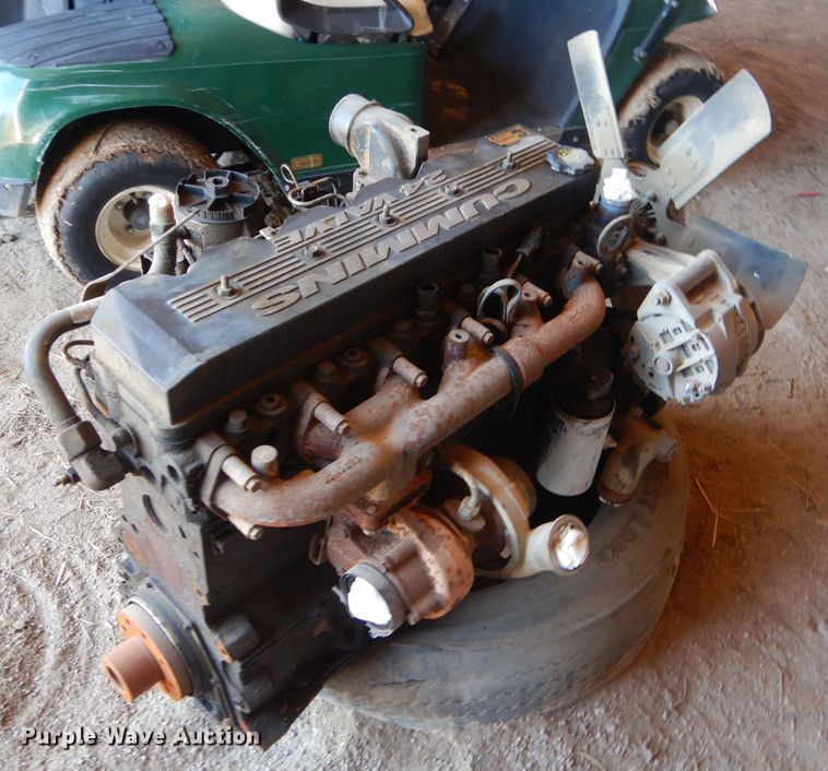 image for item GG9681 1998 Cummins ISB190 5.9L six cylinder 24V diesel engine