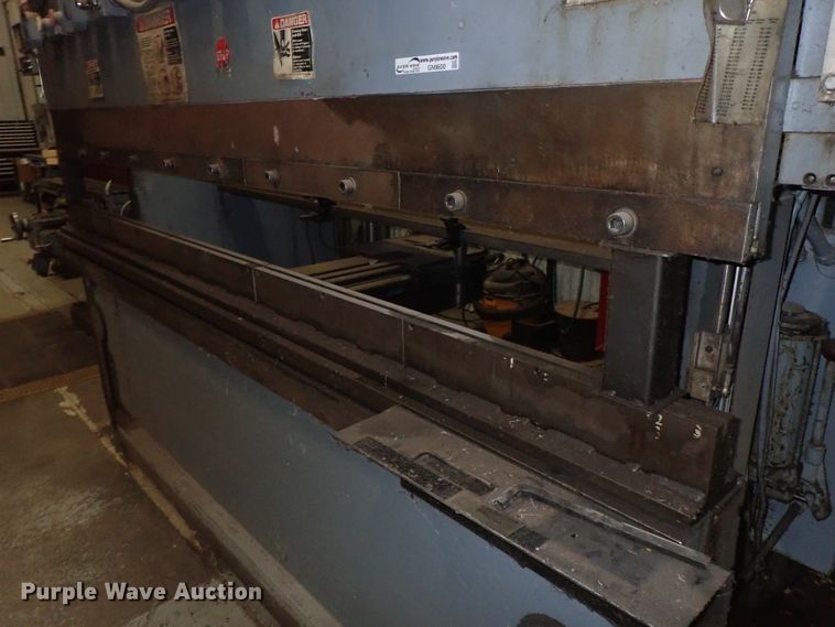 image for item GN9600 Pacific J225-10 hydraulic press brake
