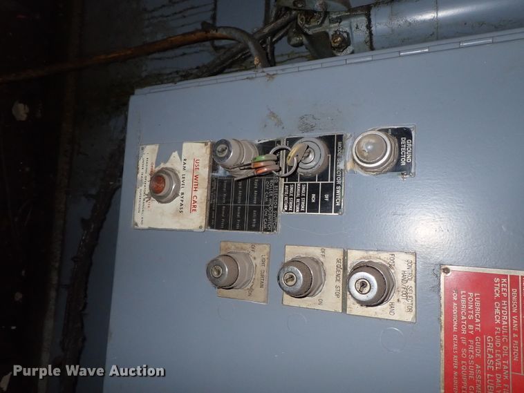 image for item GN9600 Pacific J225-10 hydraulic press brake