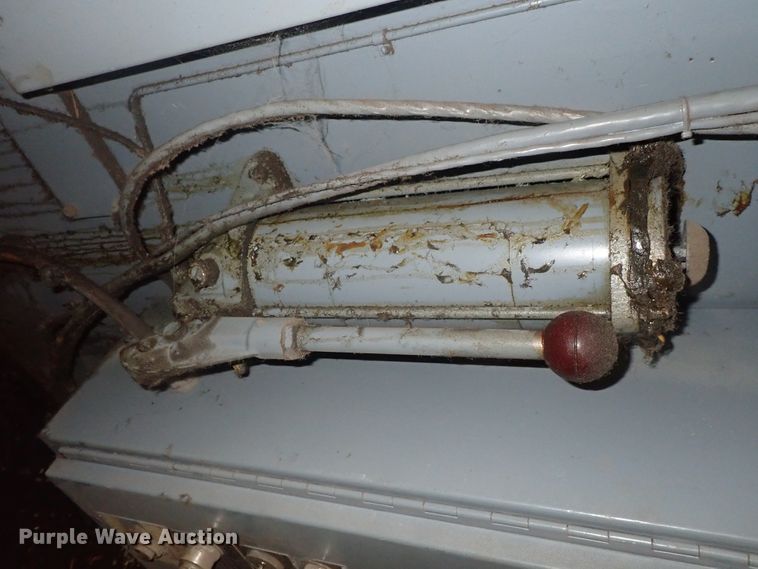 image for item GN9600 Pacific J225-10 hydraulic press brake