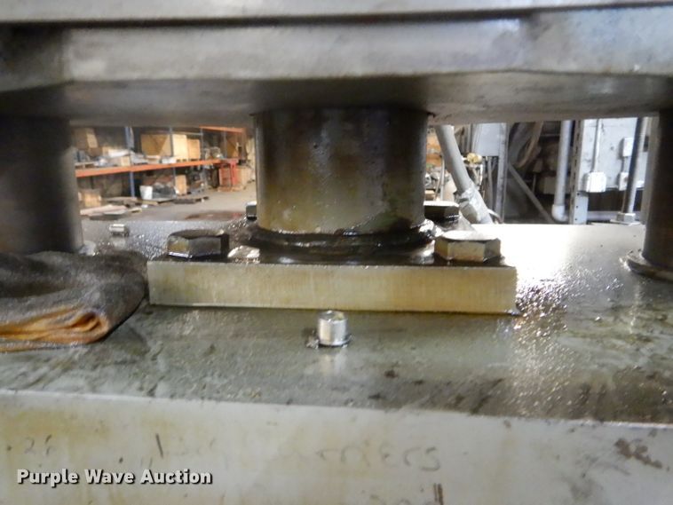 image for item GO9522 Hydraulic press