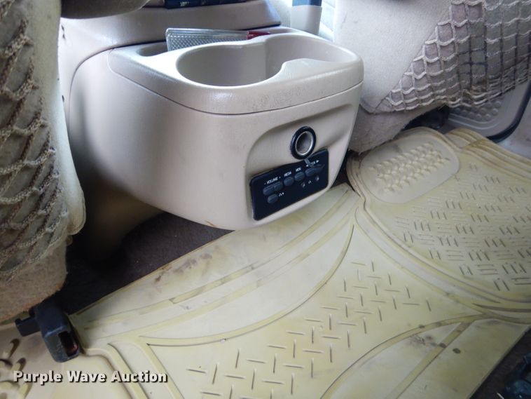 image for item GO9973 2000 Ford Excursion Limited SUV