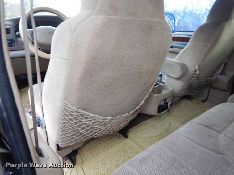 image for item GO9973 2000 Ford Excursion Limited SUV