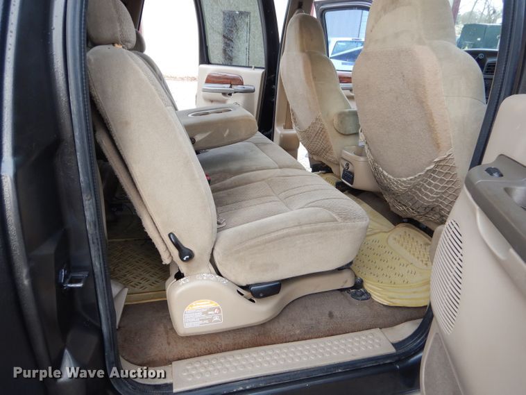 image for item GO9973 2000 Ford Excursion Limited SUV